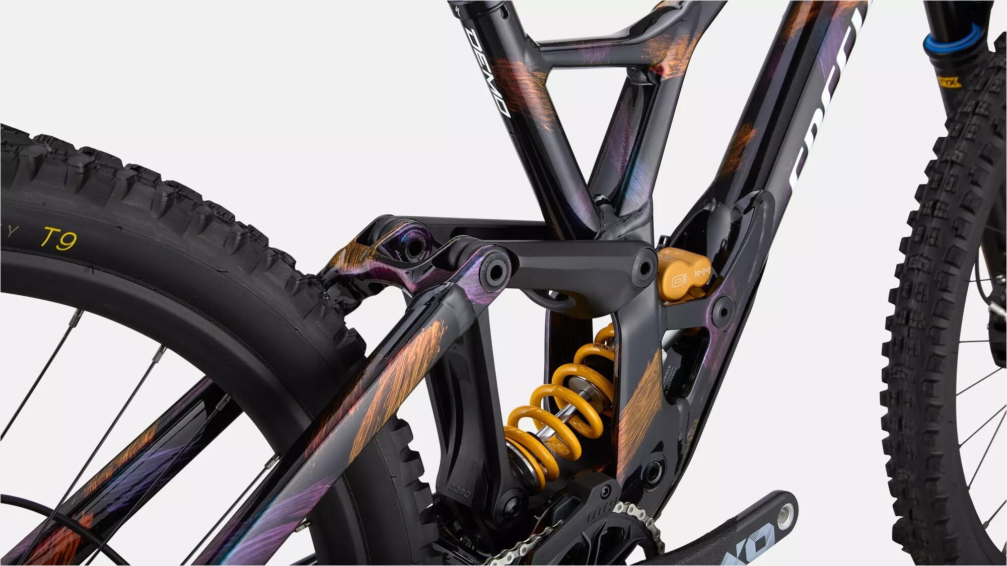 Specialized Cykel, Demo Race, Gloss Obsidian / Brushed / Chameleon Supernova
