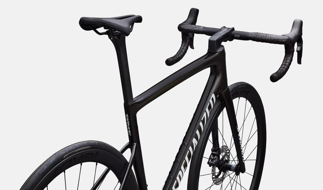 Specialized Cykel, Tarmac SL8 Expert UDi2, Gloss Obsidian Metallic / 25% Cqv Reflex Super Red Pearl Over White
